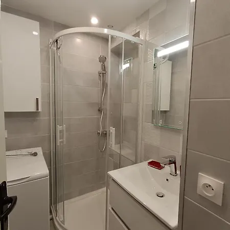 Apartment T2 Rdc, Terrasse Au Calme, Avec Piscine *